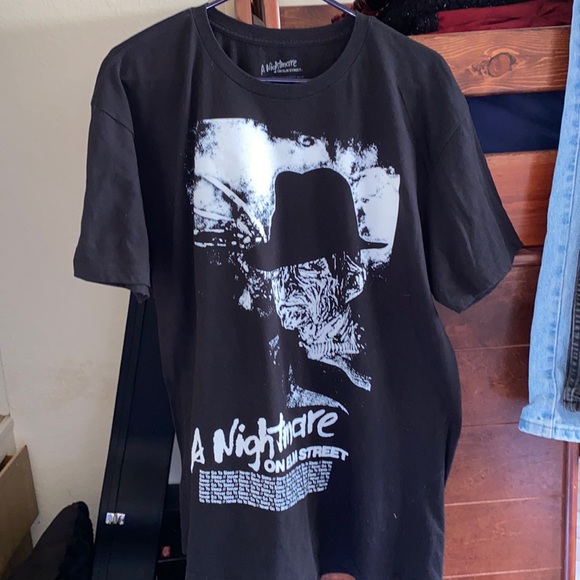 Nightmare on elm street tee - Picture 1 of 3
